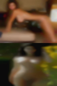 GoldyCatalano, masturbating